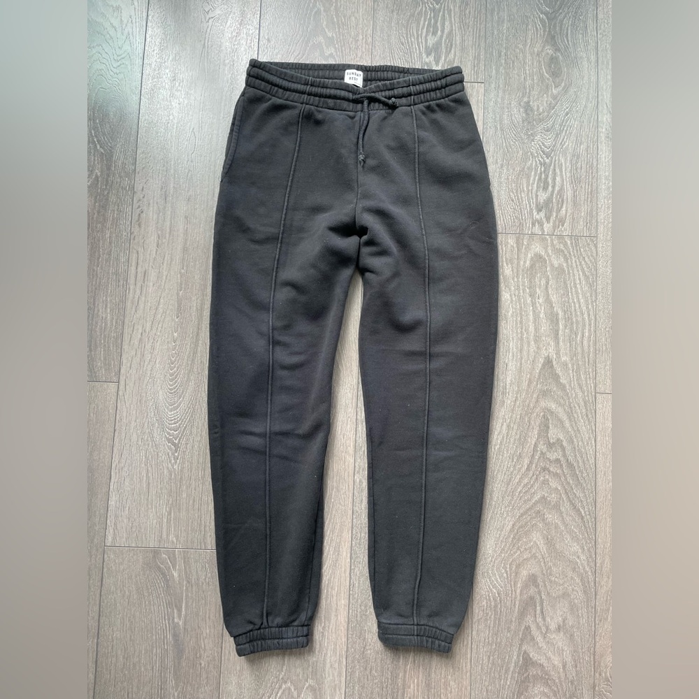 Sunday best Aritzia jogger Westport’s black medium Babaton tna Wilfred